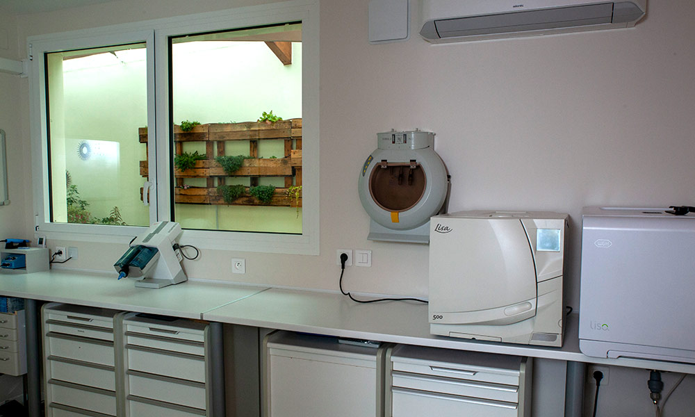 La salle de stérilisation, cabinet dentaire Dr Sandie Laurent